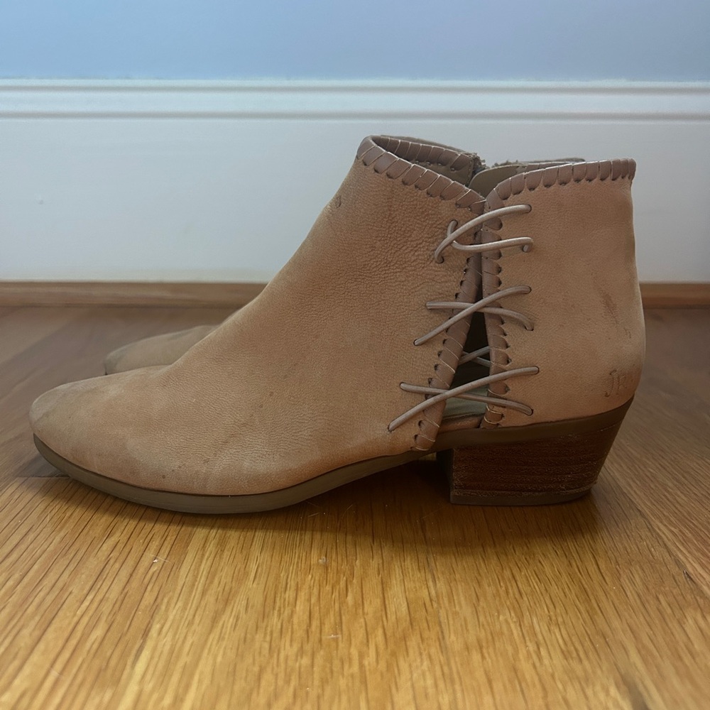 Jack Rogers Raegen Women's Tan Ankle Boots - Picture 2 of 6